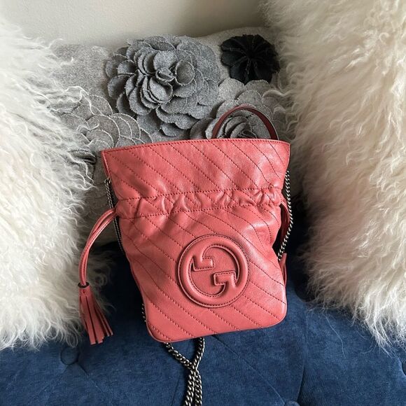Gucci blondie bucket shoulder bag - Picture 1 of 5